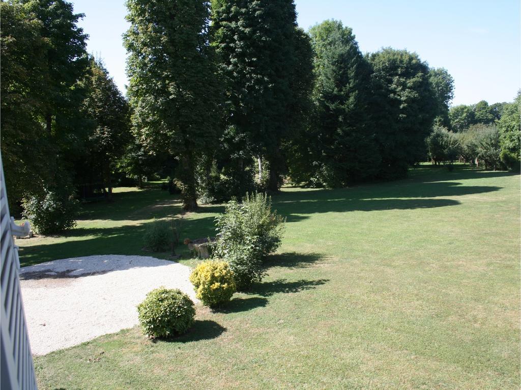Chateau Du Clos Mortier Saint-Dizier Exterior photo